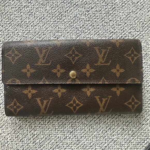 Louis Vuitton Monogram Sarah Vintage Pre-loved Wallet SUMMER SALE! - Picture 1 of 16